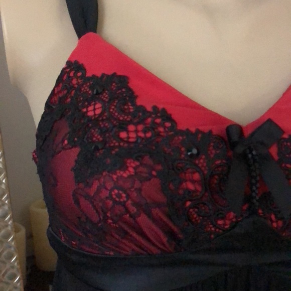 ELEGANT SOMA NIGHTGOWN BLACK RED LACE RHINESTONES XS - Picture 3 of 4